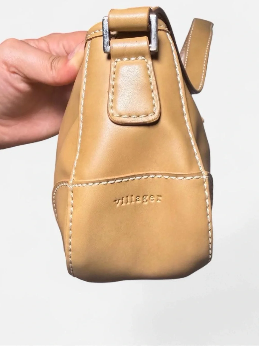 Y2K Vintage Villager by Liz Claiborne Tan shoulder bag